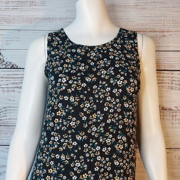 Girls Sleeveless Summer Dress - Picture 6 of 11